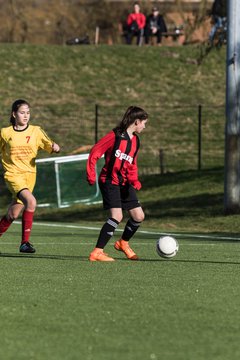 Bild 251 - B-Juniorinnen SG Weststeinburg/Bei - SV Fisia 03 : Ergebnis: 1:2